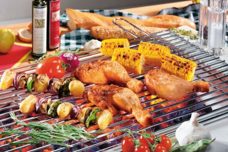 Köstliches Geflügel ist bei Grillfans heiß begehrt. Geflügel grillen
